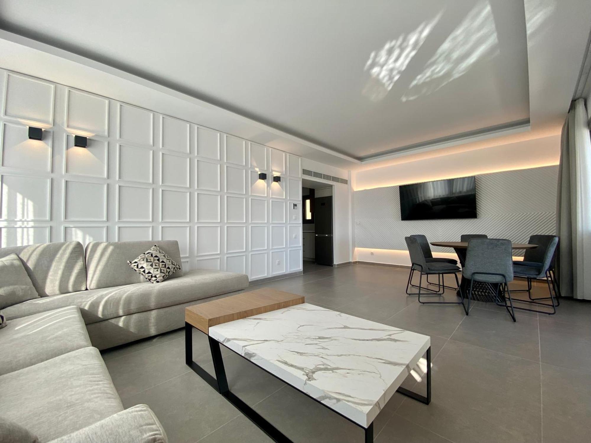 Alexandrina Apartment โมลากาลีวา ห้อง รูปภาพ