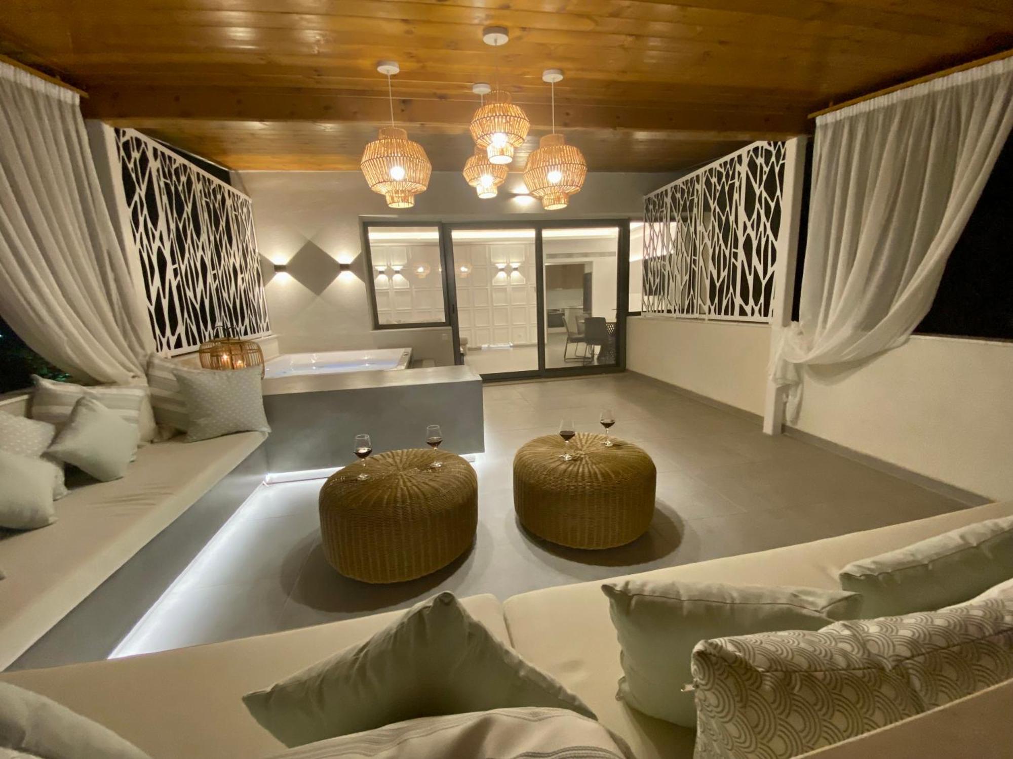 Alexandrina Apartment โมลากาลีวา ห้อง รูปภาพ
